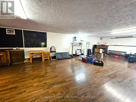 17 Arthur Street East Minto ON N0G 1Z0