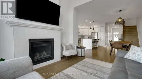 862 Chipping Circle Ottawa ON K4M 0E7