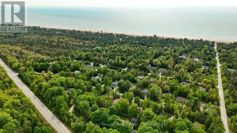 425 Dufferin Avenue South Bruce Peninsula ON N0H 2G0