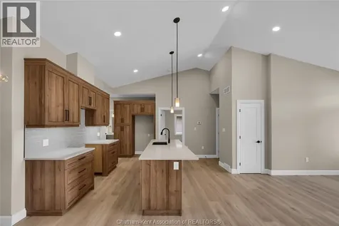 575 Keil Trail North Chatham ON N7L 0G8