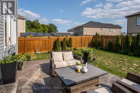 232 Shady Glen Crescent Kitchener ON N2R 1P6