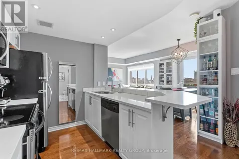 200 Rideau Street Ottawa ON K1N 5Y1
