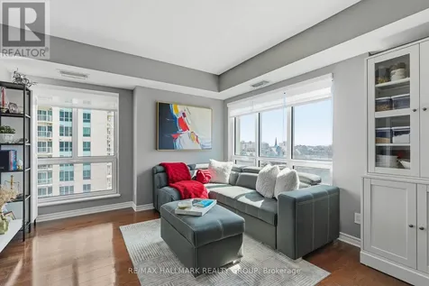 200 Rideau Street Ottawa ON K1N 5Y1