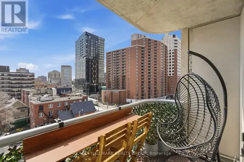 200 Rideau Street Ottawa ON K1N 5Y1