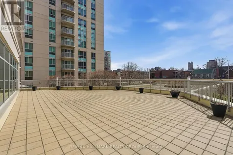 200 Rideau Street Ottawa ON K1N 5Y1