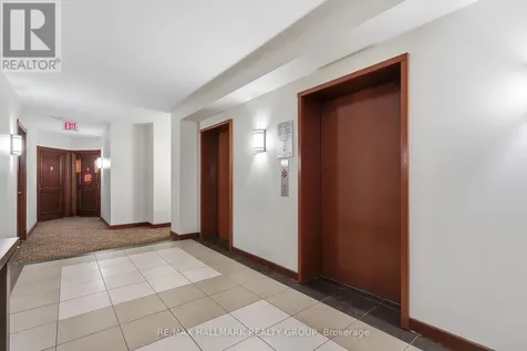 200 Rideau Street Ottawa ON K1N 5Y1