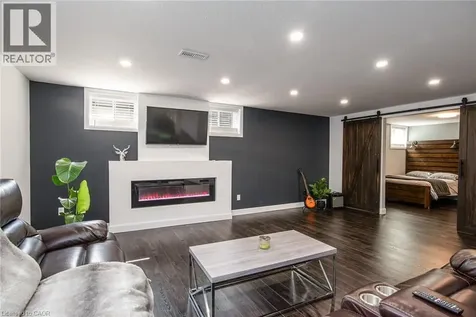 232 Shady Glen Crescent Kitchener ON N2R 1P6