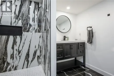 232 Shady Glen Crescent Kitchener ON N2R 1P6