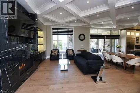 68 Mountain Brow Boulevard Hamilton ON L8T 1A4