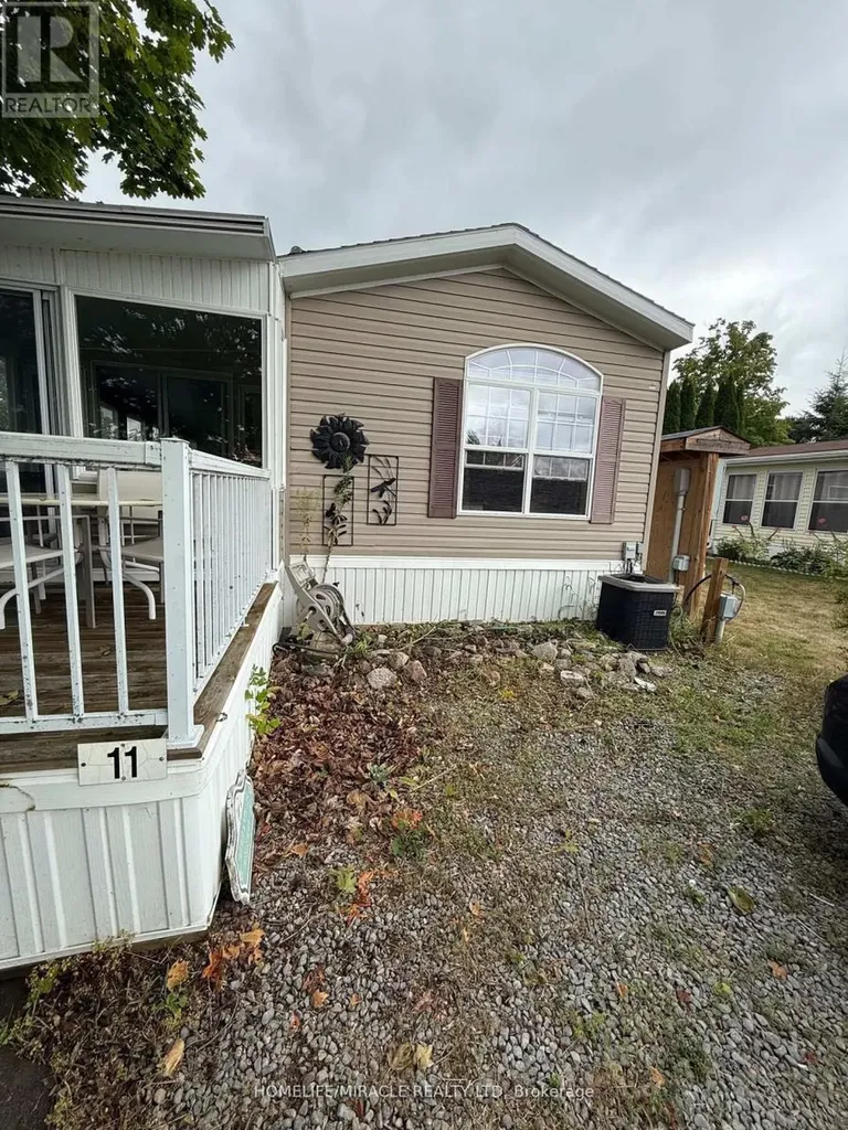 11 Grandview Drive Otonabee-south Monaghan ON K0L 2G0