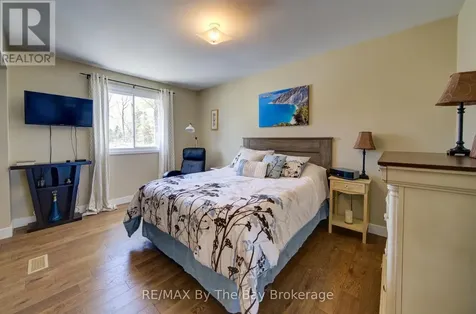 9 Frederick Drive Wasaga Beach ON L9Z 1P9