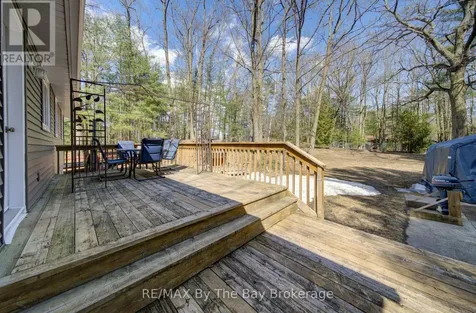 9 Frederick Drive Wasaga Beach ON L9Z 1P9
