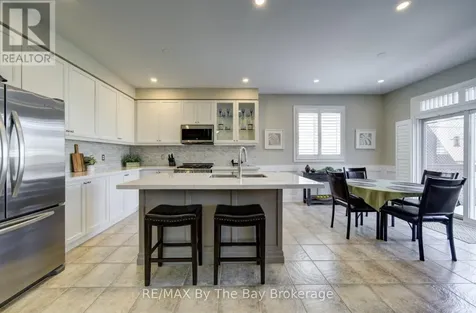 69 White Sands Way Wasaga Beach ON L9Z 0E1