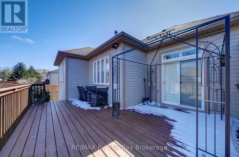 69 White Sands Way Wasaga Beach ON L9Z 0E1