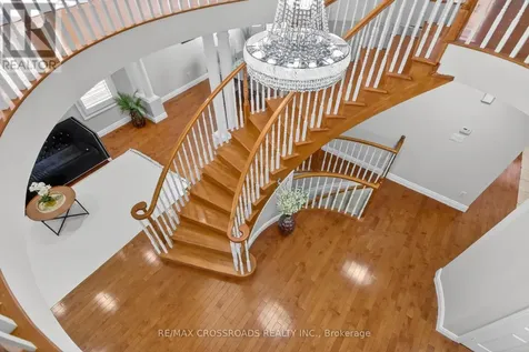 10 Tierney Drive Ottawa ON K2J 4W2