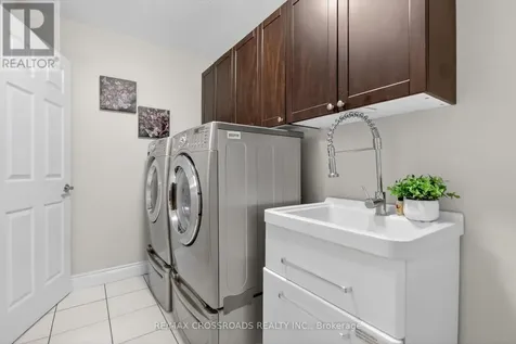 10 Tierney Drive Ottawa ON K2J 4W2