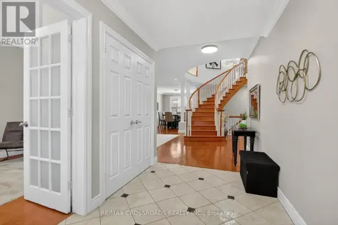 10 Tierney Drive Ottawa ON K2J 4W2