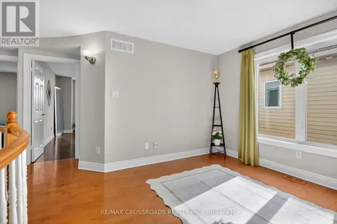 10 Tierney Drive Ottawa ON K2J 4W2