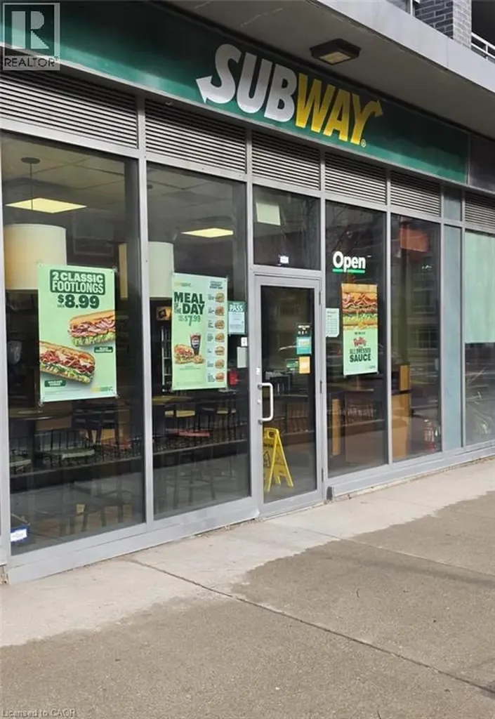 320 Richmond E/s Street East Toronto ON M5A 1P9