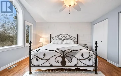 140 Mcmeeken Drive Cambridge ON N3C 4E7