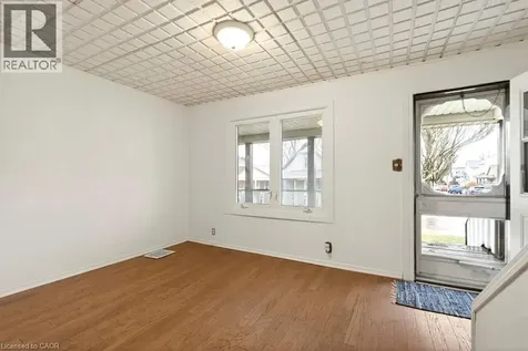 23 Frederick Avenue Hamilton ON L8H 4K1
