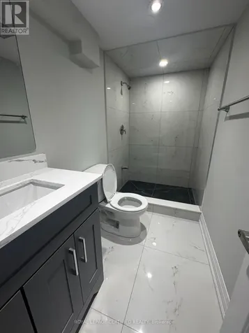 16 Almond Avenue Whitby ON L1P 1K5
