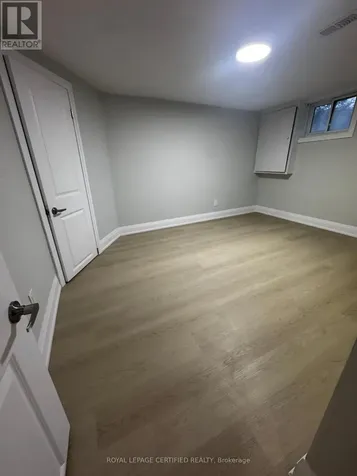 16 Almond Avenue Whitby ON L1P 1K5