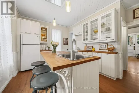 34 Gladstone Avenue St. Thomas ON N5R 2L4