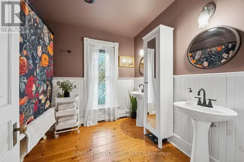 34 Gladstone Avenue St. Thomas ON N5R 2L4