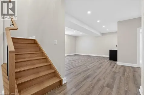6192 Curlin Crescent Niagara Falls ON L2H 3W6