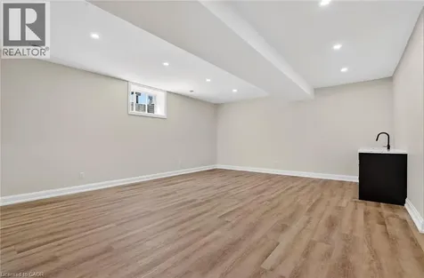 6192 Curlin Crescent Niagara Falls ON L2H 3W6