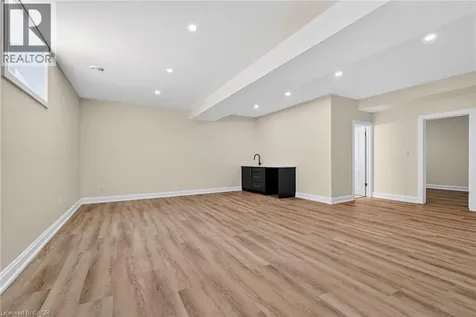 6192 Curlin Crescent Niagara Falls ON L2H 3W6