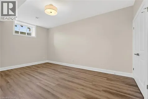 6192 Curlin Crescent Niagara Falls ON L2H 3W6