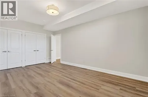 6192 Curlin Crescent Niagara Falls ON L2H 3W6