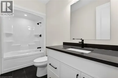 6192 Curlin Crescent Niagara Falls ON L2H 3W6