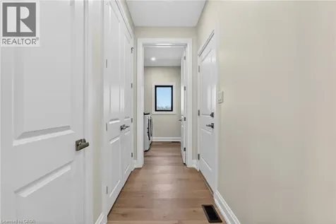 6192 Curlin Crescent Niagara Falls ON L2H 3W6