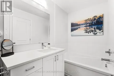 740 Miikana Road Ottawa ON K1X 0H6