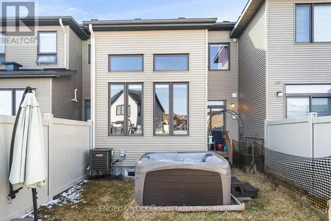 740 Miikana Road Ottawa ON K1X 0H6