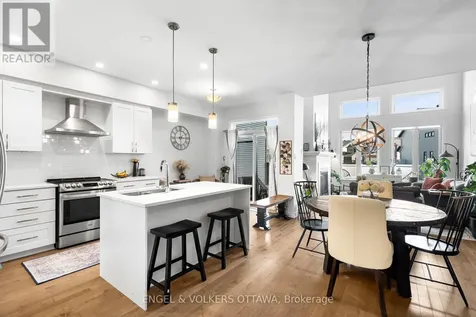 740 Miikana Road Ottawa ON K1X 0H6