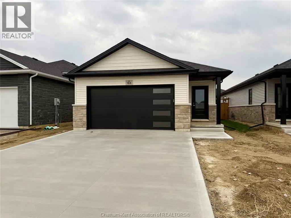 166 Ironwood Trail Chatham ON N7M 0T3