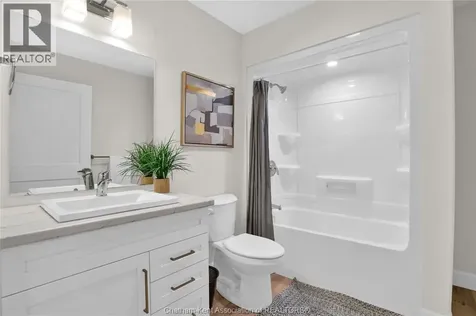 166 Ironwood Trail Chatham ON N7M 0T3