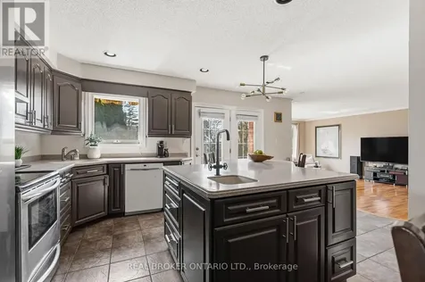 18 Cotswold Court Halton Hills (georgetown) ON L7G 5E5