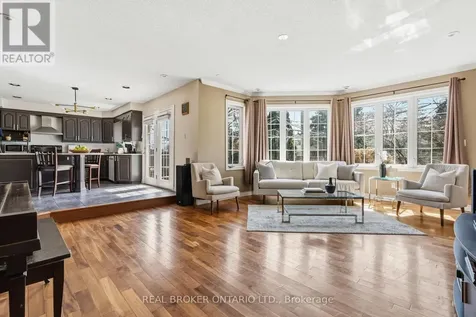 18 Cotswold Court Halton Hills (georgetown) ON L7G 5E5