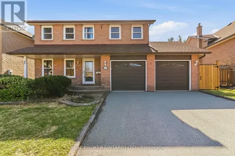 18 Cotswold Court Halton Hills (Georgetown) ON L7G 5E5