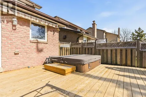 18 Cotswold Court Halton Hills (georgetown) ON L7G 5E5