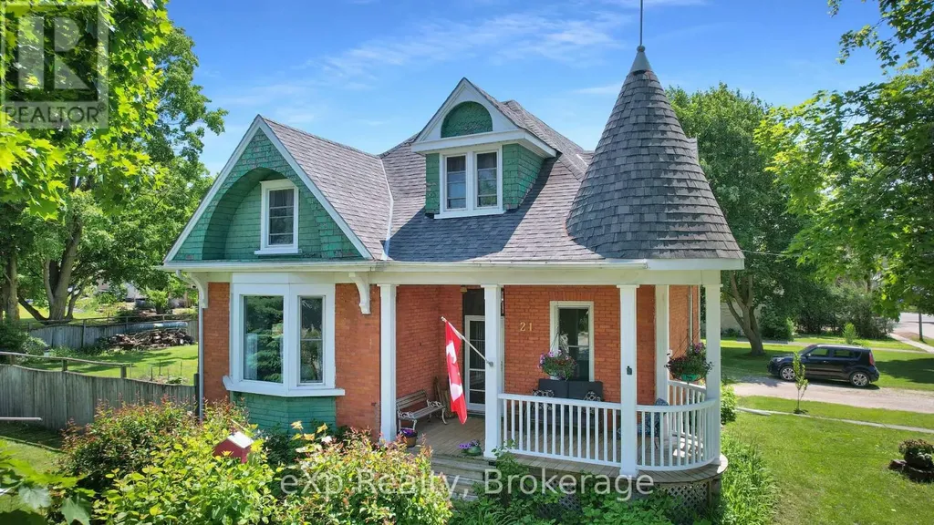 21 William Street North Minto ON N0G 1M0