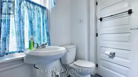 21 William Street North Minto ON N0G 1M0