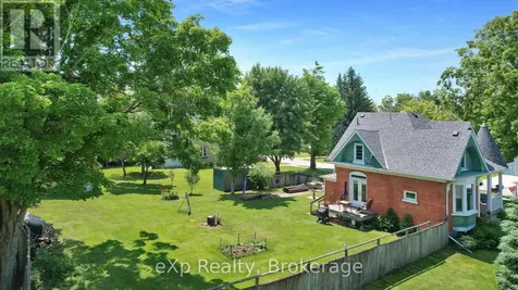 21 William Street North Minto ON N0G 1M0