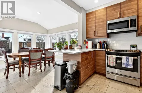 73 Renfrew Avenue Ottawa ON K1S 1Z4