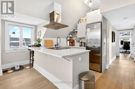 73 Renfrew Avenue Ottawa ON K1S 1Z4